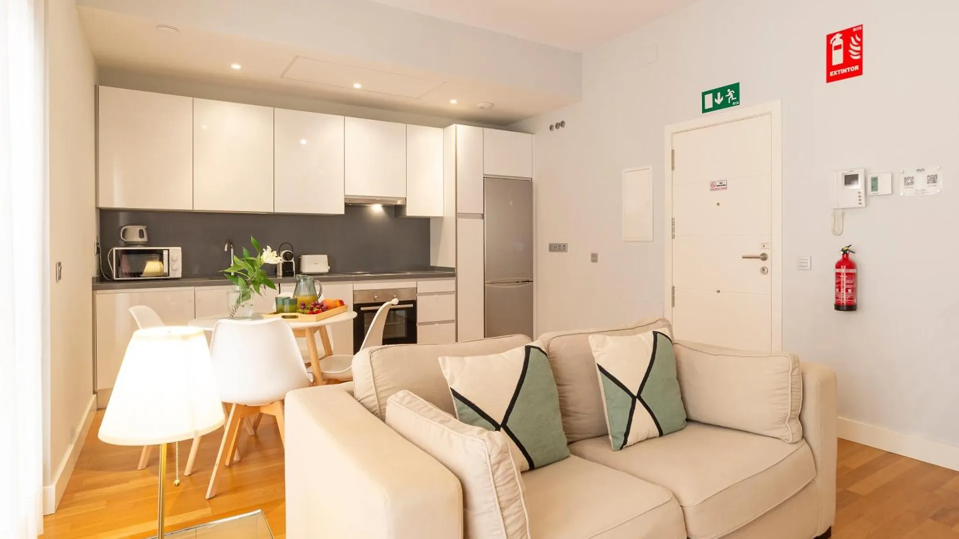 Souviron & Old Town By Ele Apartments Μάλαγα
