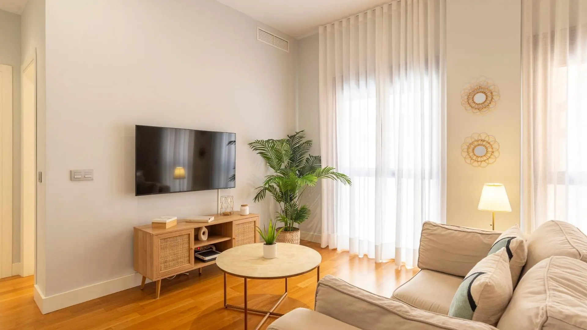 Souviron & Old Town By Ele Apartments Μάλαγα 0*,  Ισπανία