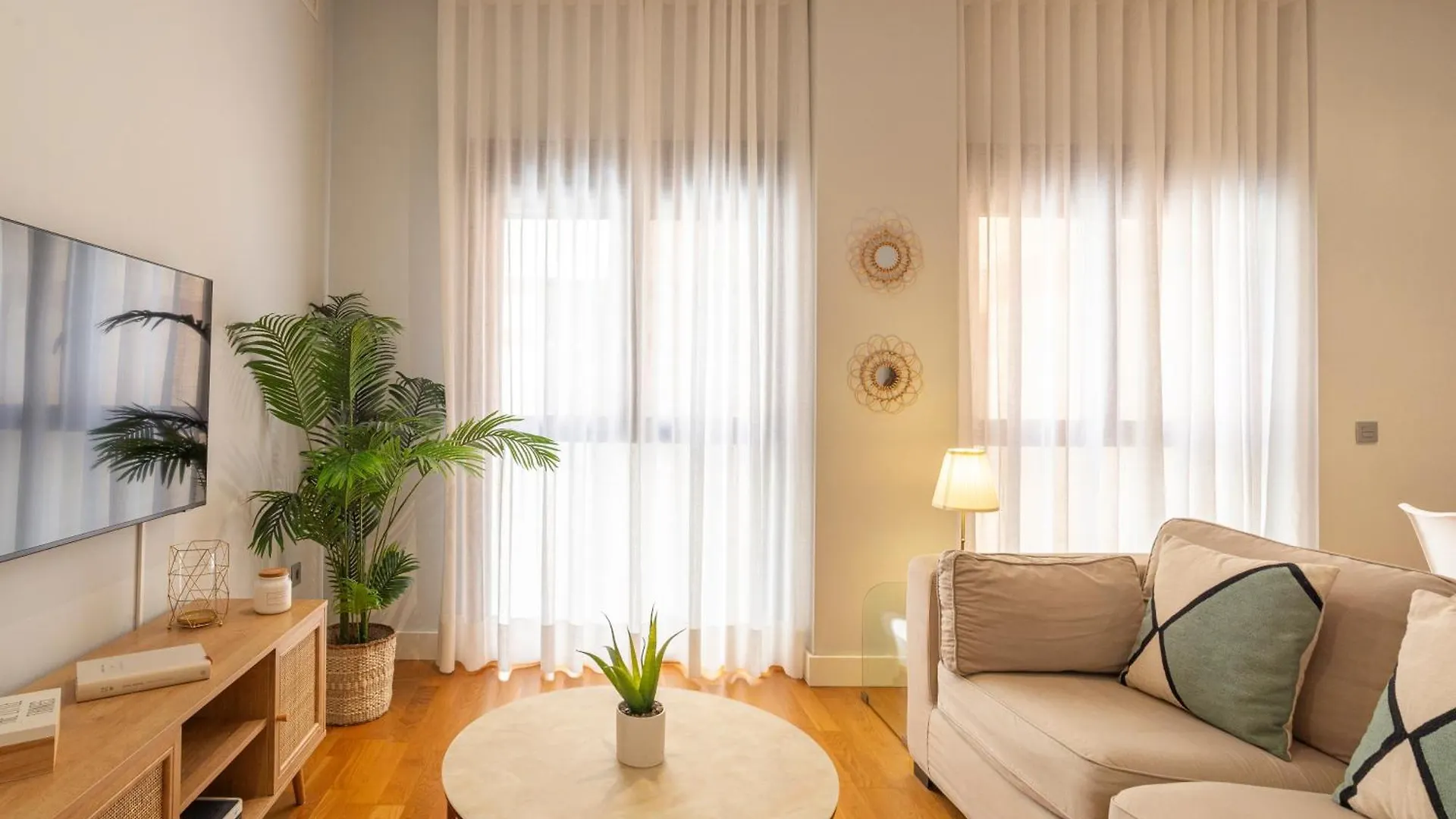 Souviron & Old Town By Ele Apartments Málaga İspanya