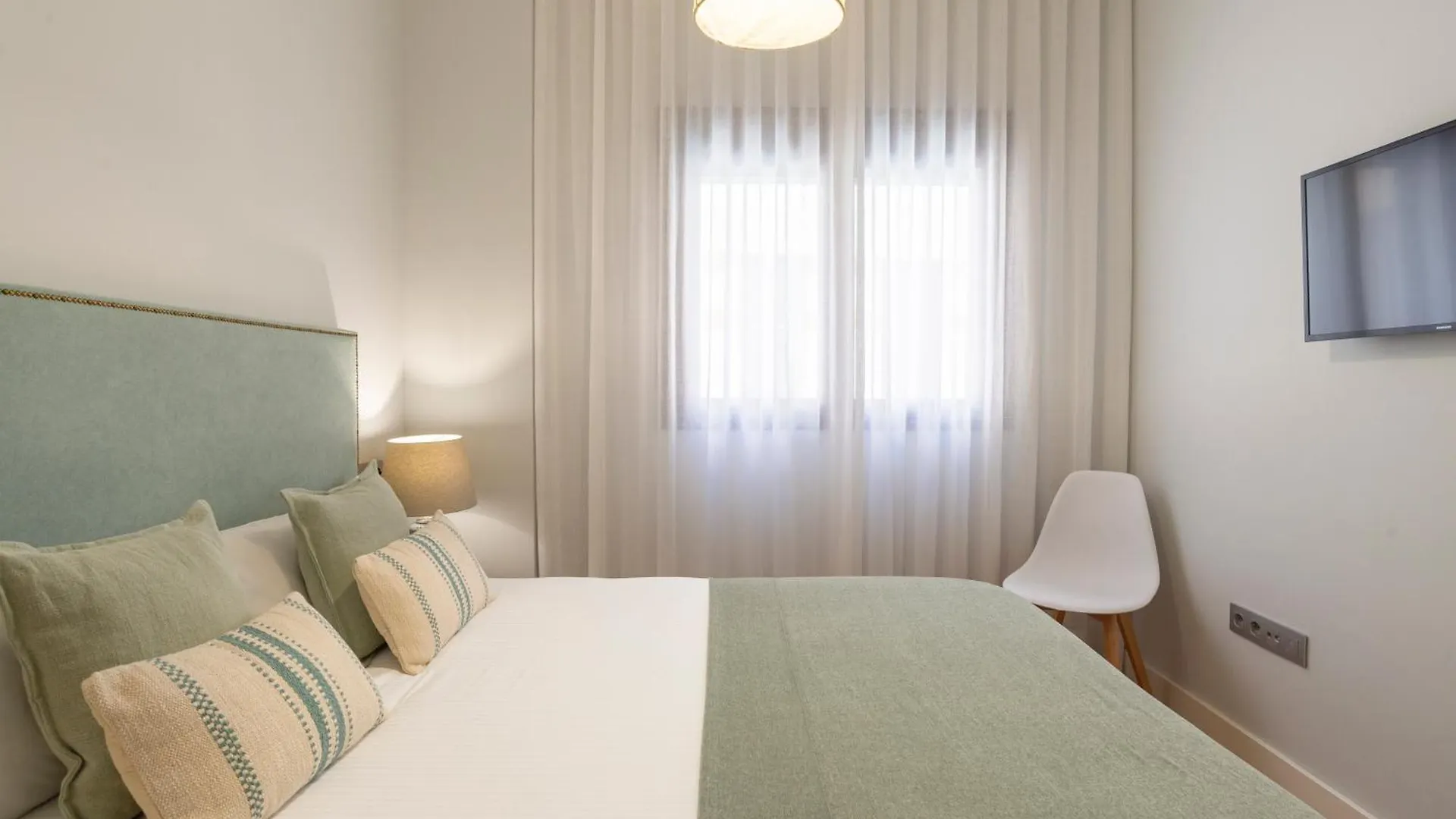 Souviron & Old Town By Ele Apartments Màlaga